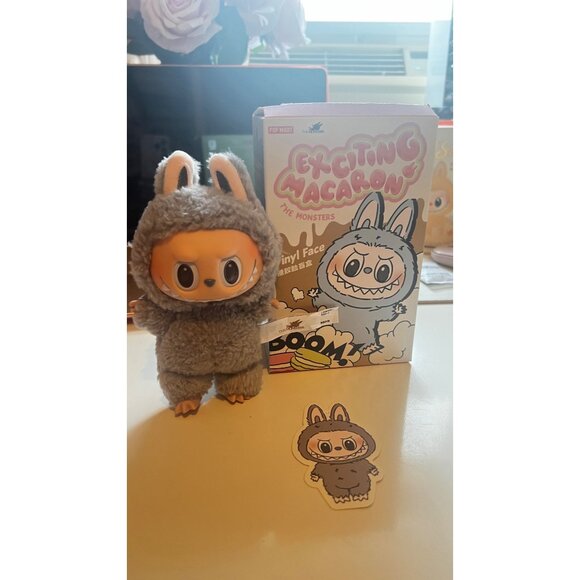 Authentic Labubu Exciting Macaron - Sesame Bean - Picture 5 of 12